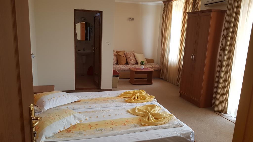 Guest House Markovi Aheloy Extérieur photo